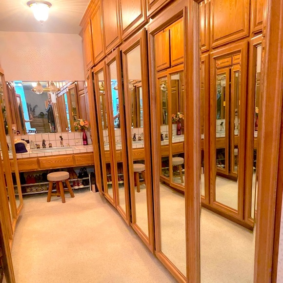 Meet your Posher, Nanette - Picture 1 of 1